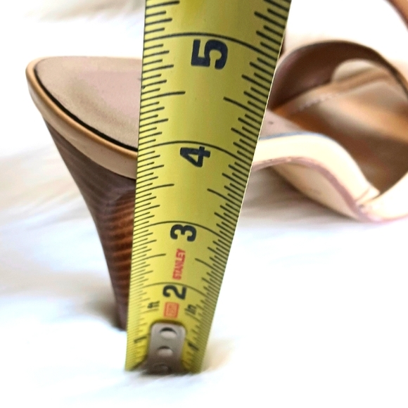 Charles David Collection Women's Beige Leather Slides Sz 7B - Picture 7 of 9